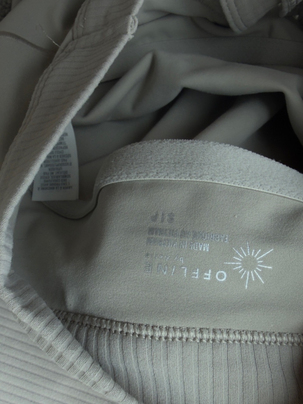 Aerie Offline Set - Picture 2 of 5